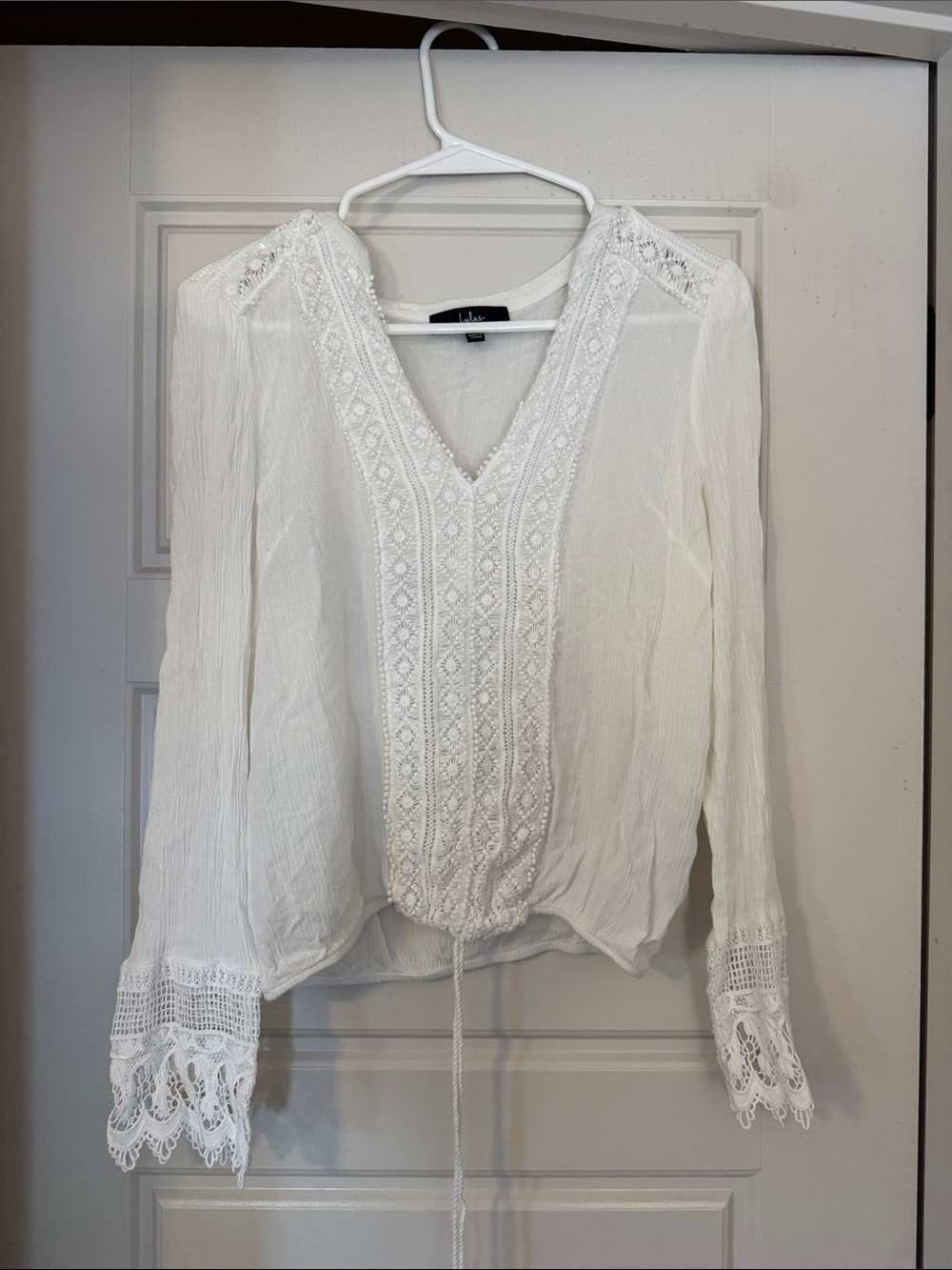 Lulu's Ivory Lace-Trim V-Neck Peasant Blouse